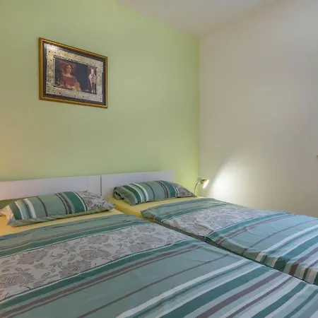 Beautiful In Labin With Wi-fi Apartment *