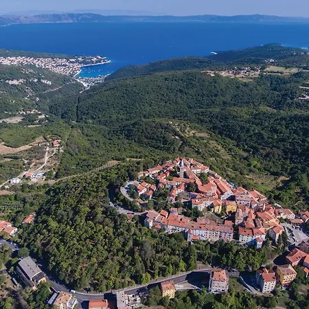 Beautiful In Labin With Wi-fi Apartment